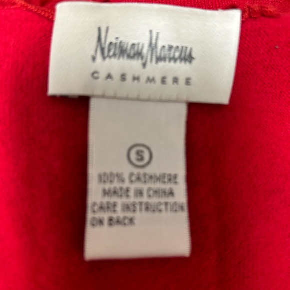 Neiman Marcus Cherry Red Cashmere Ruffled Long Cardigan Small - Picture 4 of 5